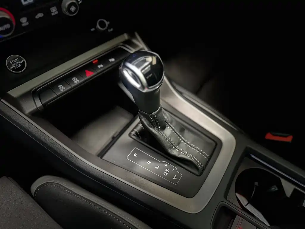 Audi Q3 2023 — фото 17