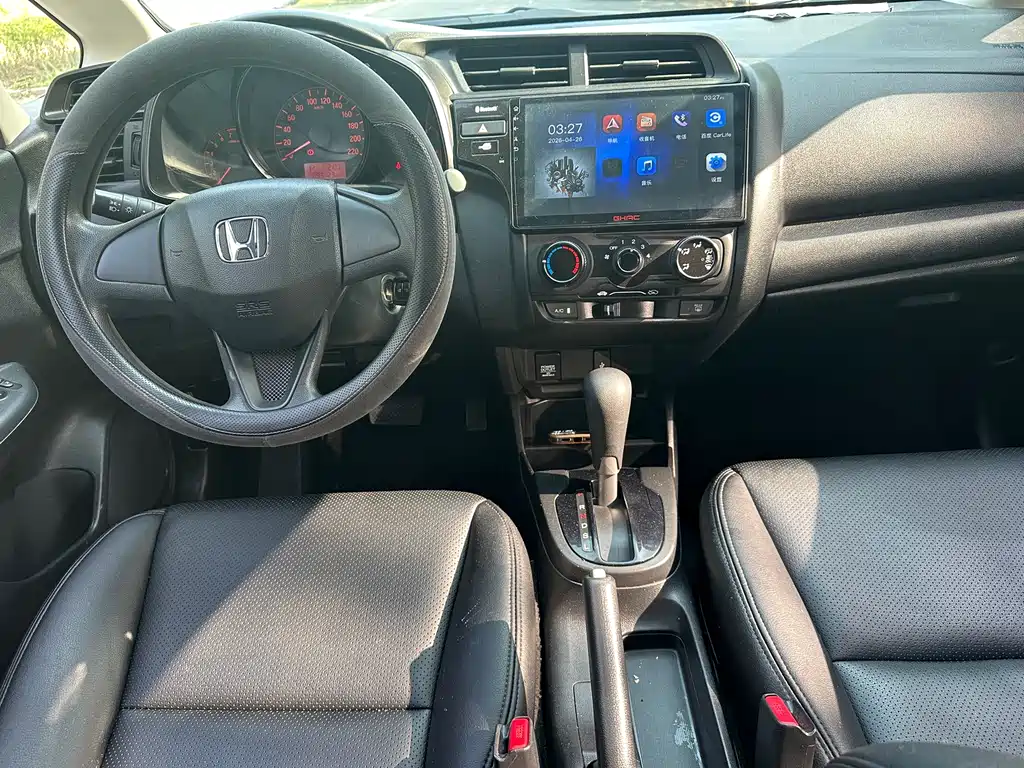 Honda Fit 2018 — фото 12