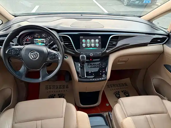 Buick GL8 2017