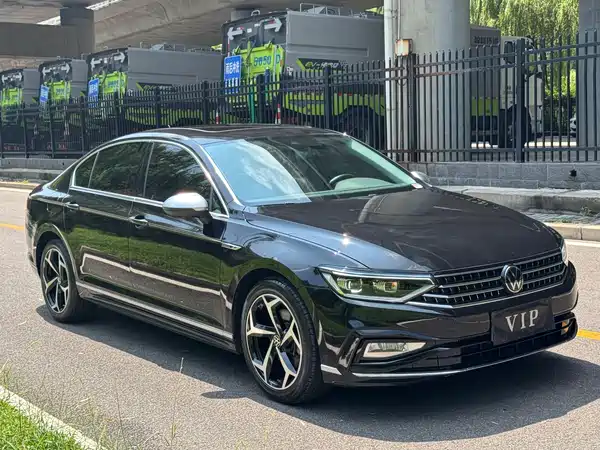 Volkswagen Magotan 2024