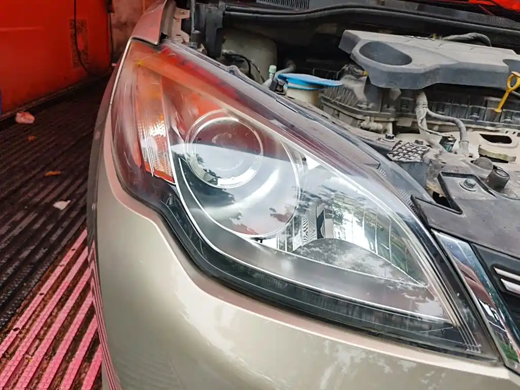 Roewe 360 2015