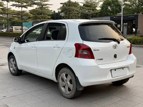 Toyota Yaris 2011