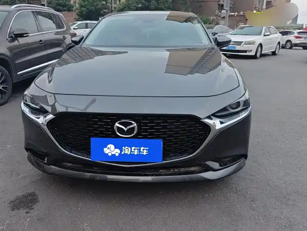 Mazda 3 Axela 2024