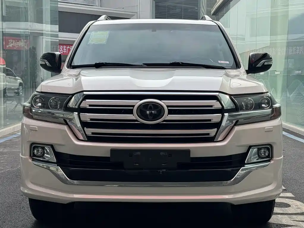 Toyota Land Cruiser 2018 — фото 2