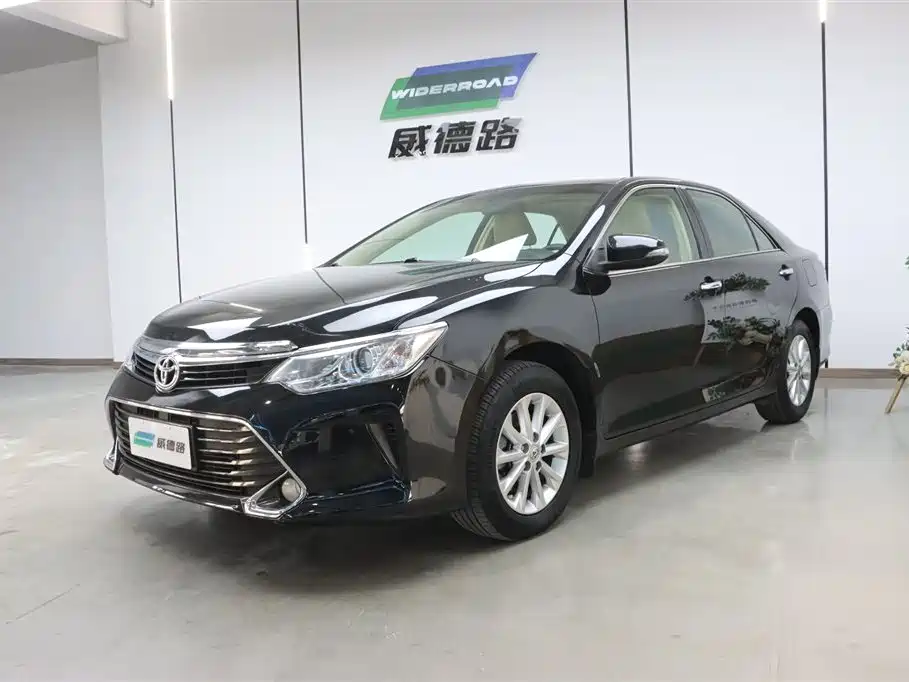 Toyota Camry 2017