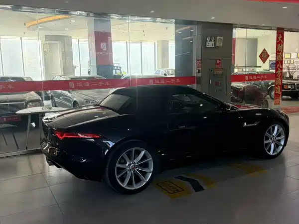 Jaguar F-TYPE 2016