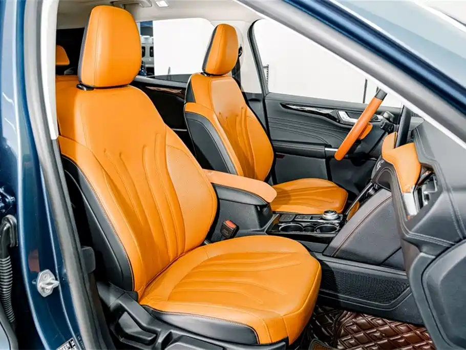 Ford Escape 2021 — фото 17