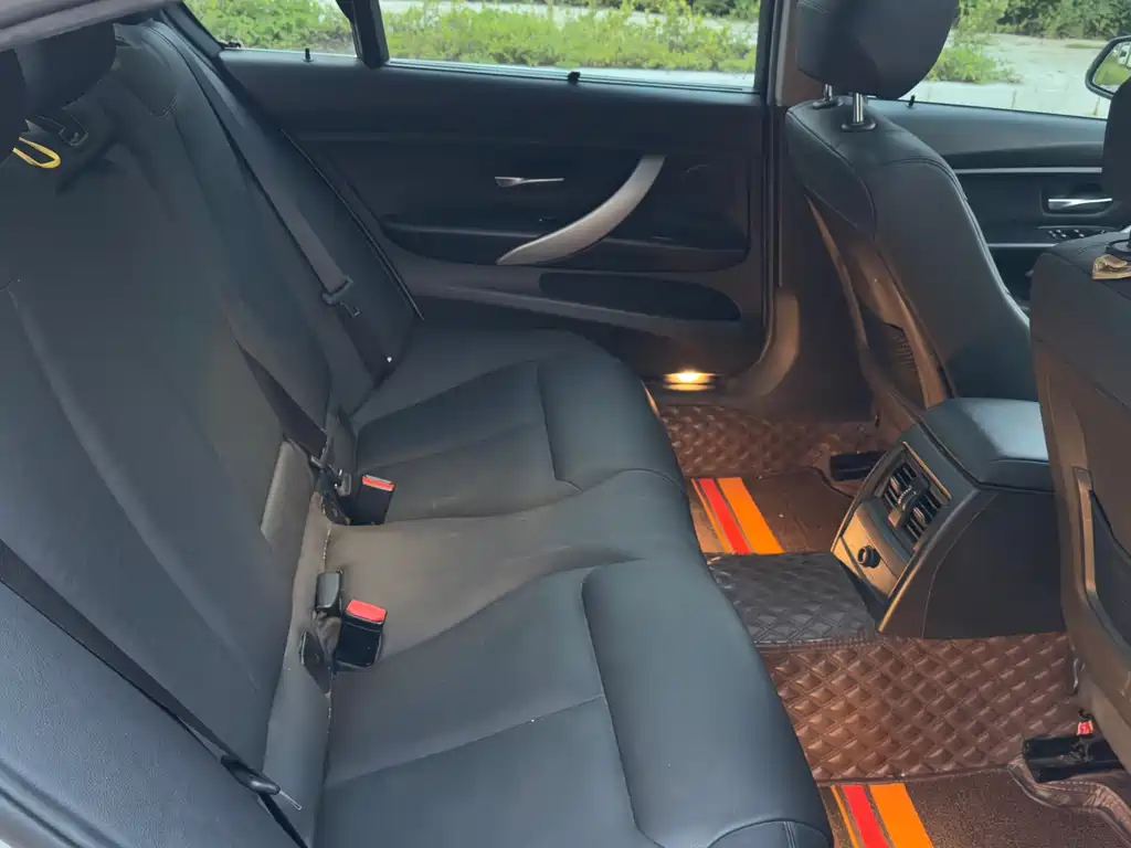BMW 3 Series 2015 — фото 11