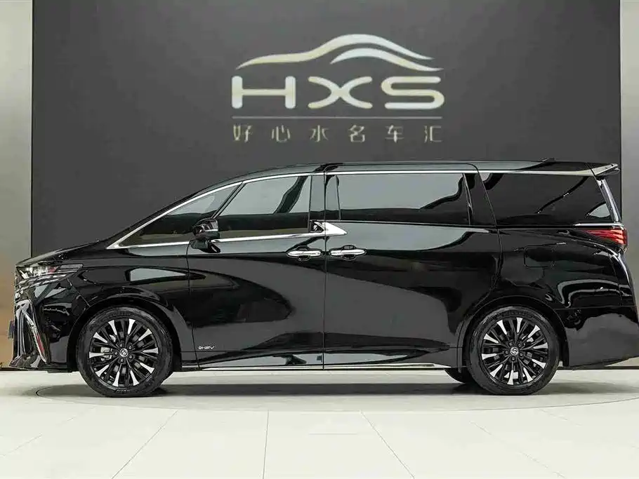 Toyota Alphard 2024 — фото 3