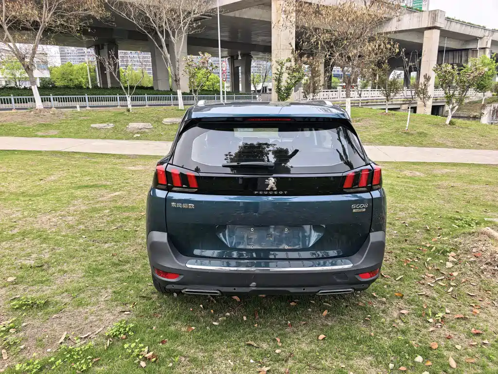 Peugeot 5008 2018 — фото 6