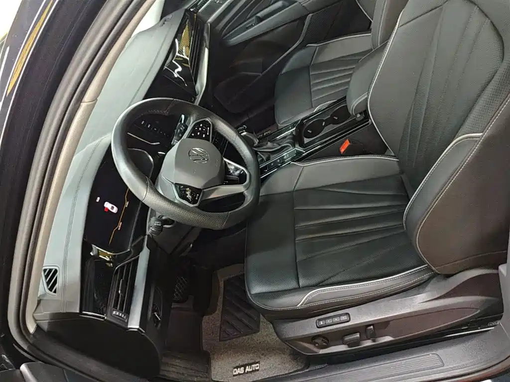 Volkswagen Passat 2023 — фото 15