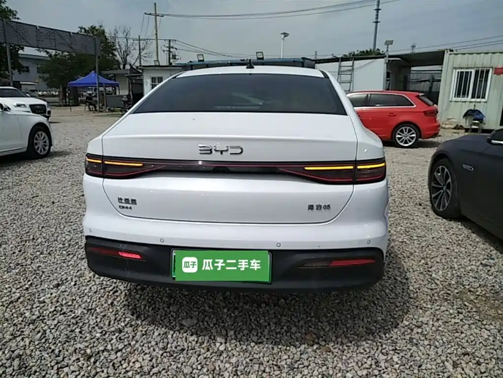 BYD Seal 05 DM-i 2025 — фото 6