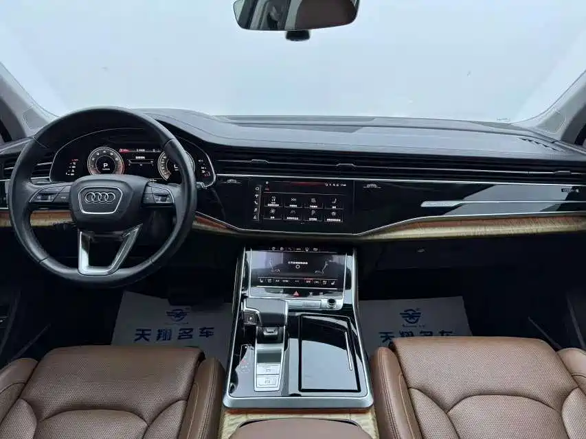 Audi Q7 2021 — фото 14