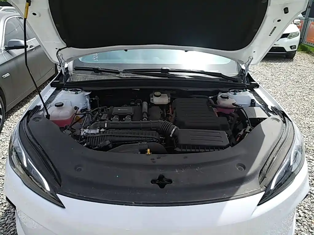 BYD Seal 05 DM-i 2025 — фото 20