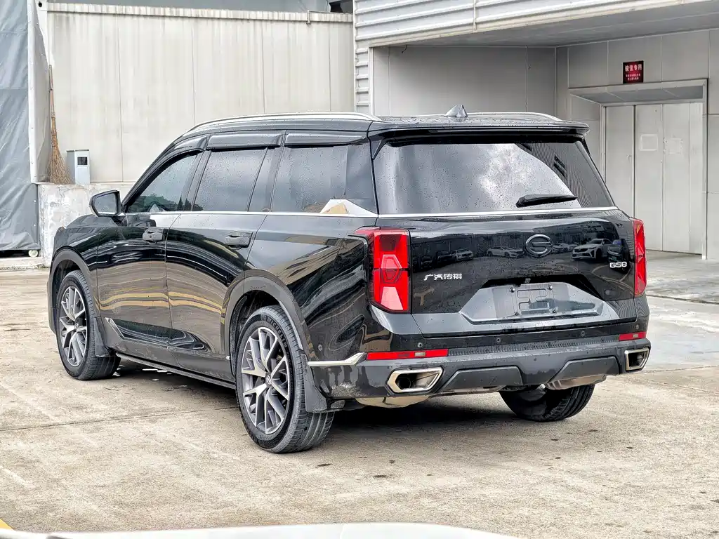 GAC Motor Trumpchi GS8 2023 — фото 6