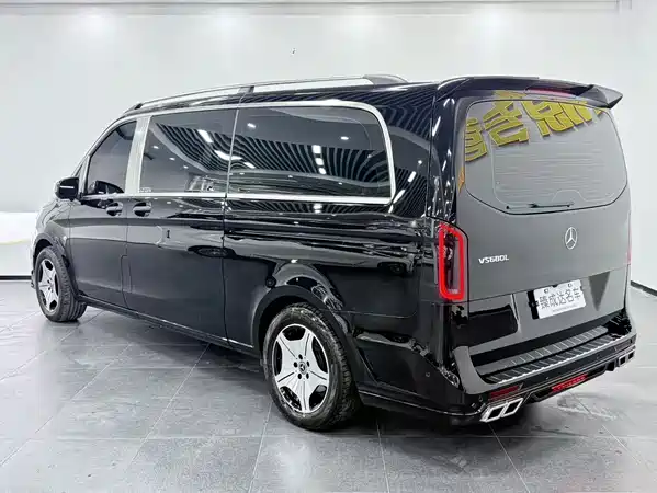 Mercedes-Benz Vito 2024
