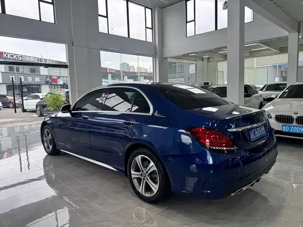 Mercedes-Benz C-Class 2020
