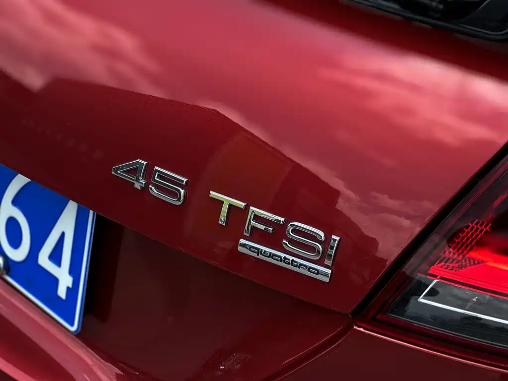 Audi TT 2013 — фото 14