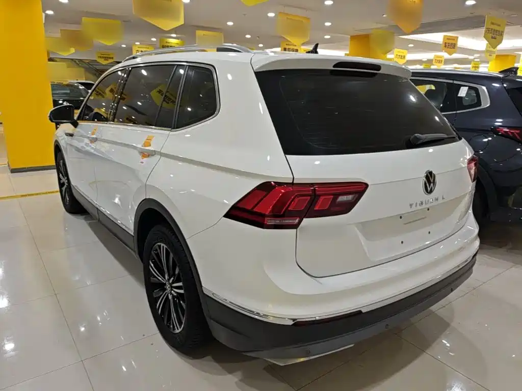 Volkswagen Tiguan L 2020 — фото 23