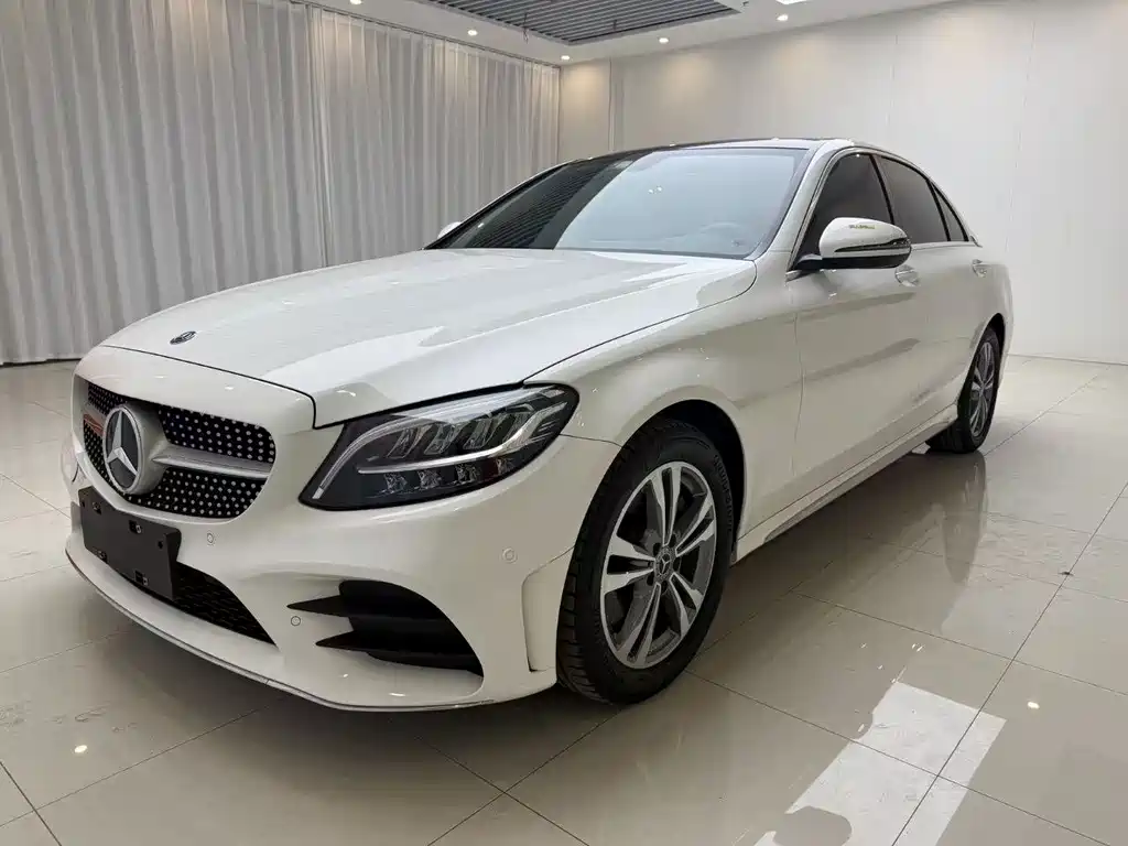 Mercedes-Benz C-Class 2022