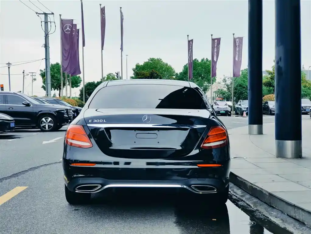Mercedes-Benz E-Class 2019