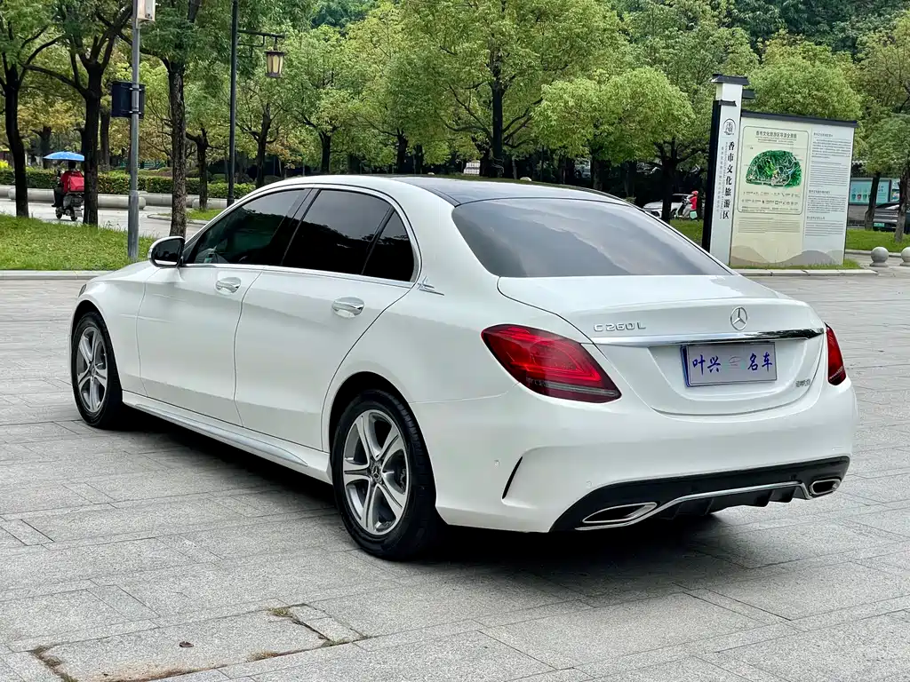 Mercedes-Benz C-Class 2020 — фото 17