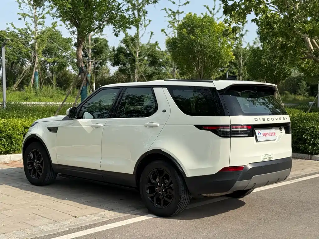 Land Rover Discovery 2018 — фото 20