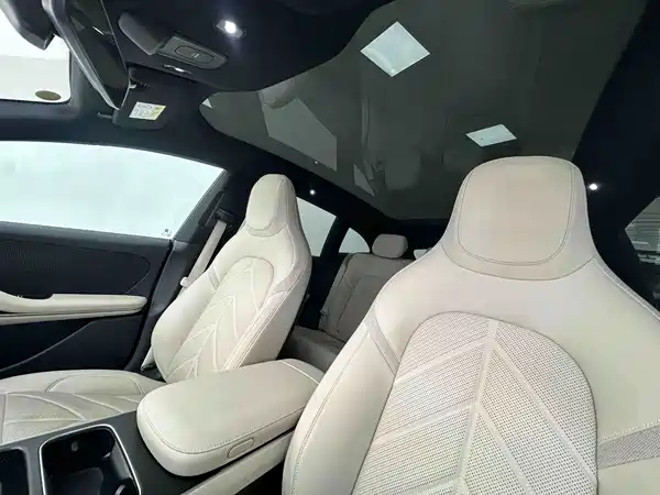 NIO ET5T 2025