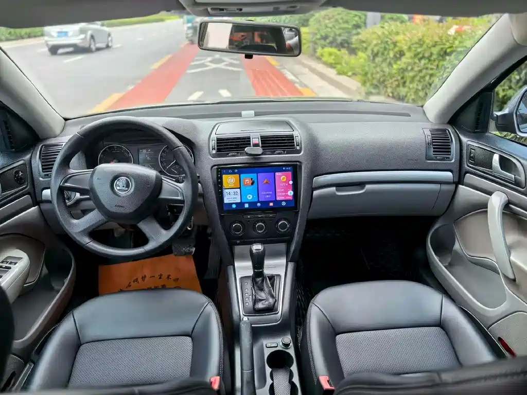 Skoda Octavia 2015 — фото 6