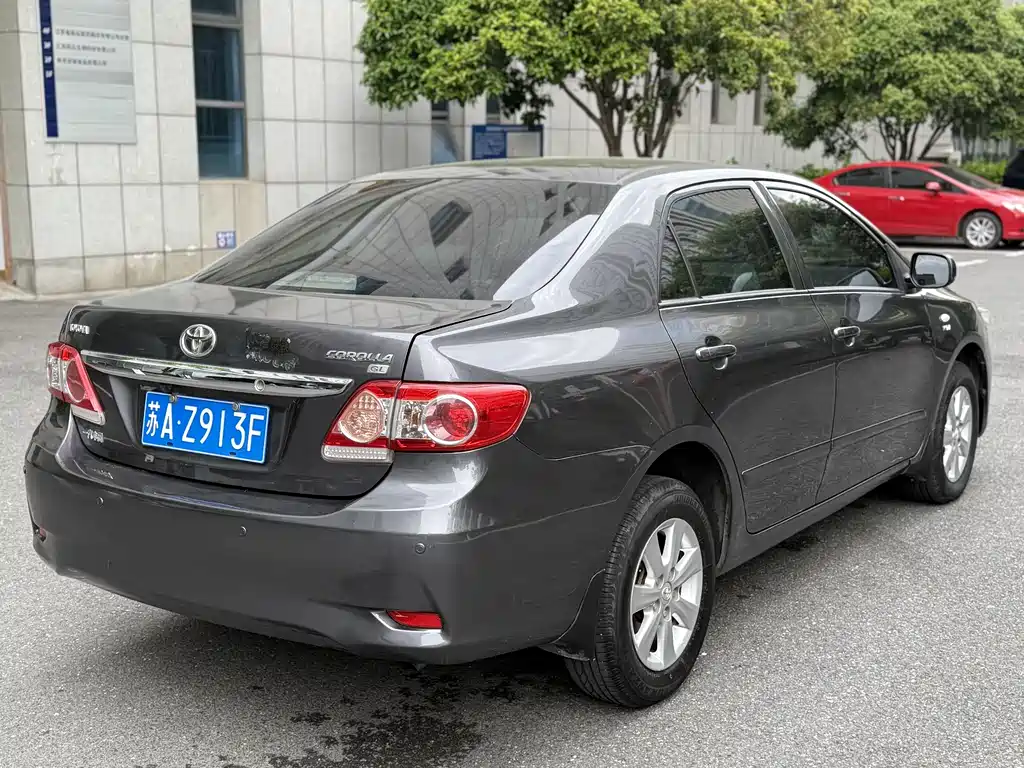 Toyota Corolla 2014 — фото 6