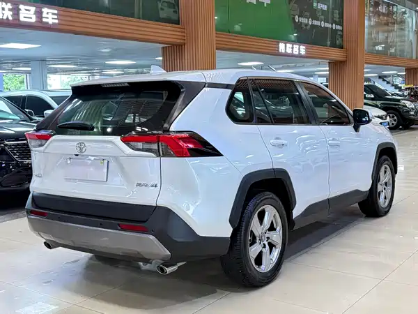 Toyota RAV4 2022