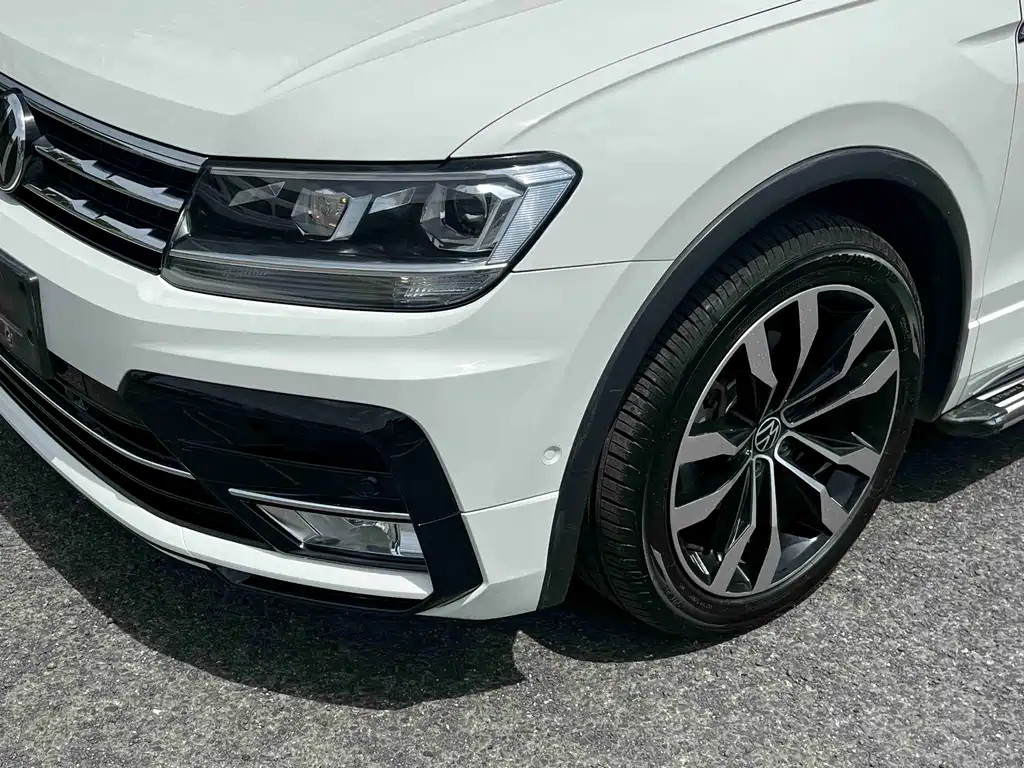 Volkswagen Tiguan L 2021 — фото 19
