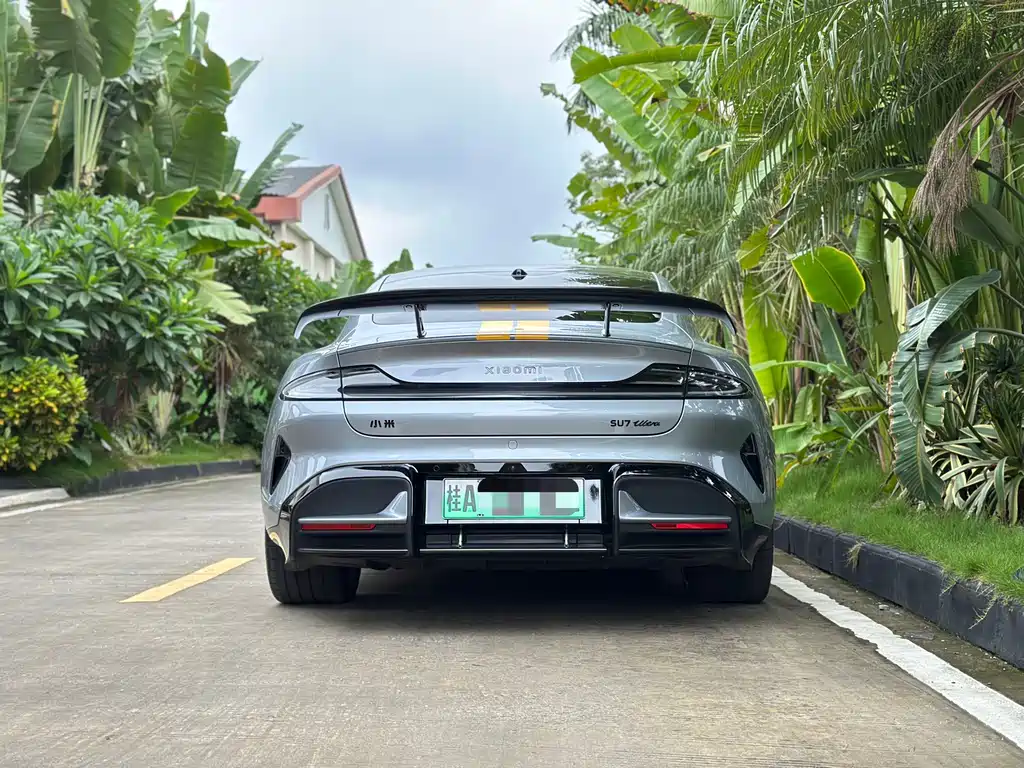 Xiaomi SU7 Ultra 2025