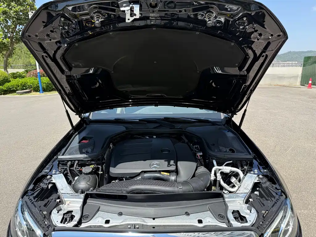 Mercedes-Benz E-Class 2020 — фото 11