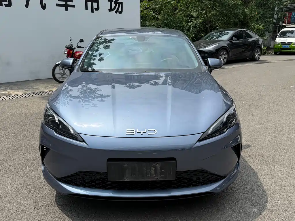 BYD Seal 05 DM-i 2025 — фото 2