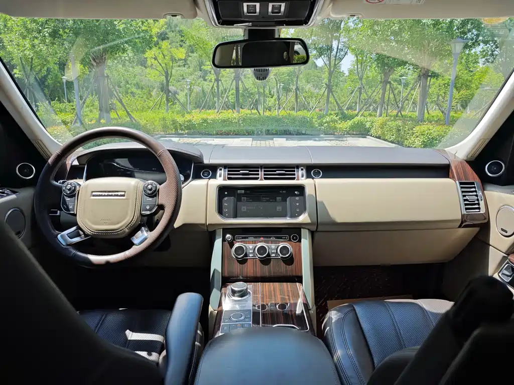 Land Rover Range Rover 2017 — фото 11