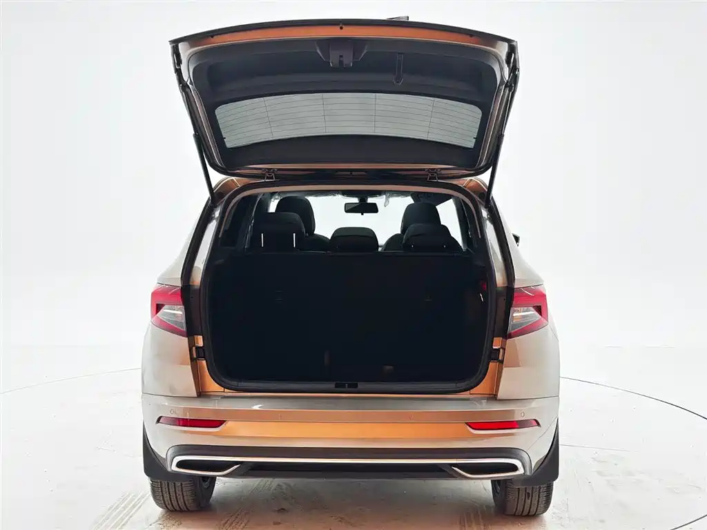 Skoda Karoq 2022 — фото 8