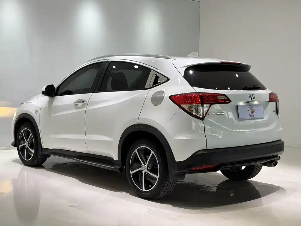 Honda Vezel 2022 — фото 4