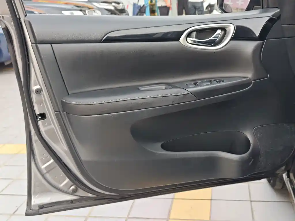 Nissan Sylphy 2021 — фото 17