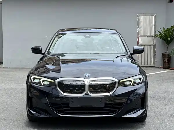 BMW i3 2022