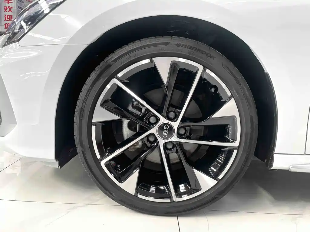 Audi A3 2023 — фото 14