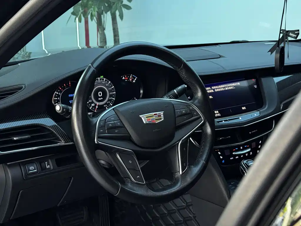 Cadillac CT6 2022 — фото 16