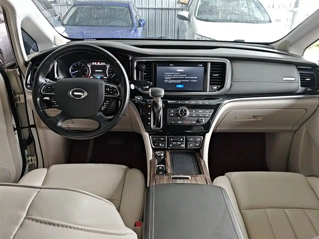 GAC Motor Trumpchi M8 2018 — фото 10