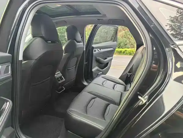 Geely Xingrui 2021