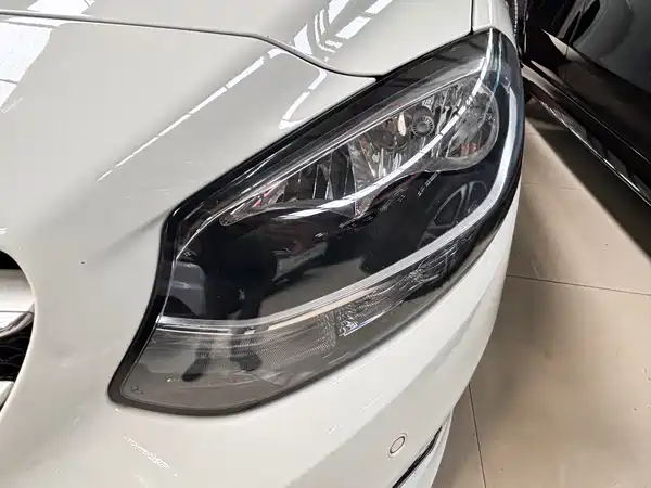 Mercedes-Benz B-Class 2017