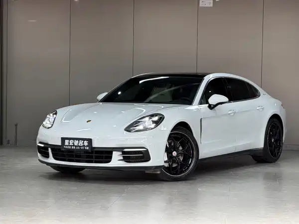 Porsche Panamera 2019