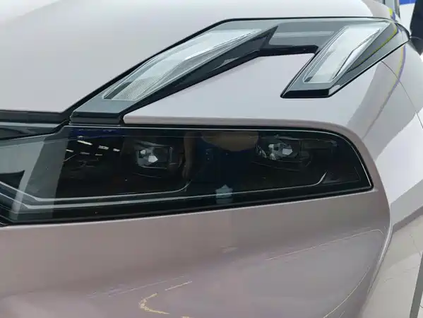 Lynk & Co 06 EM-P 2024