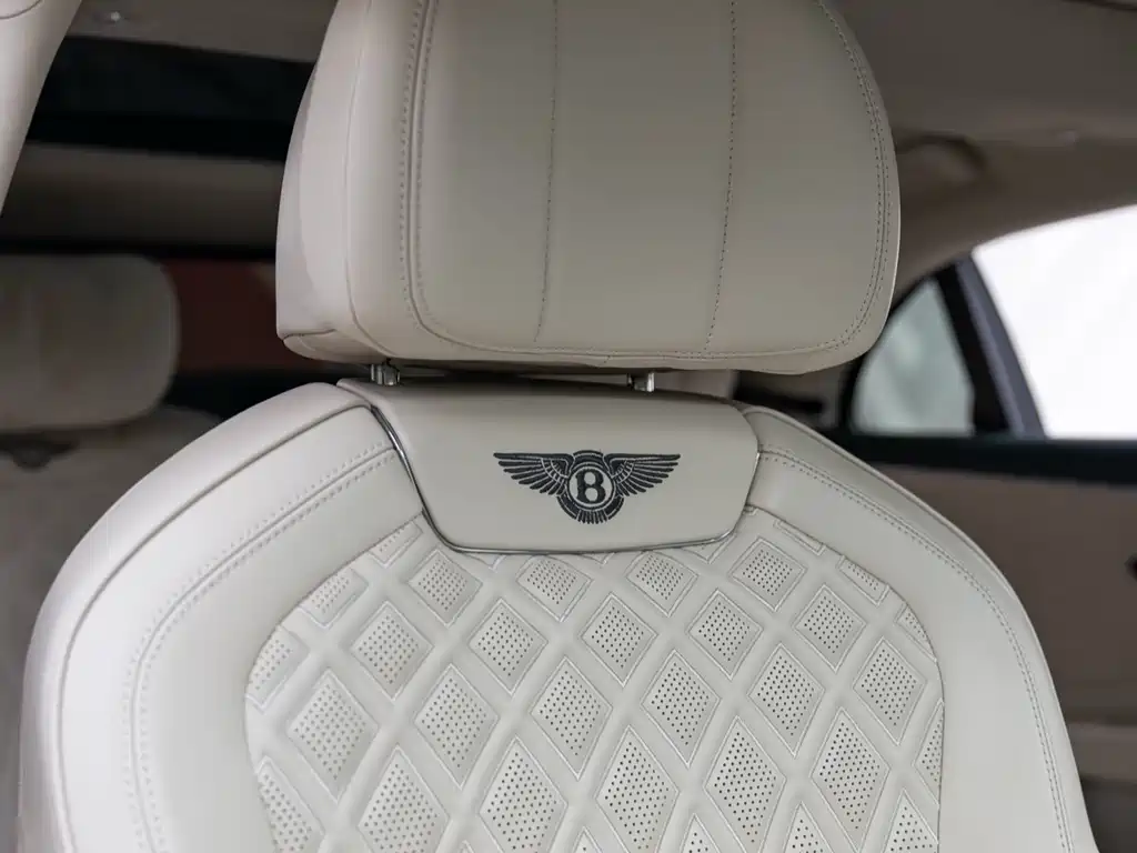 Bentley Flying Spur 2021 — фото 20
