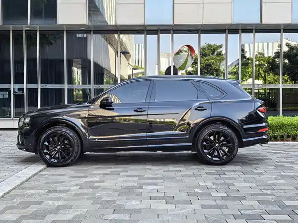 Bentley Bentayga 2021