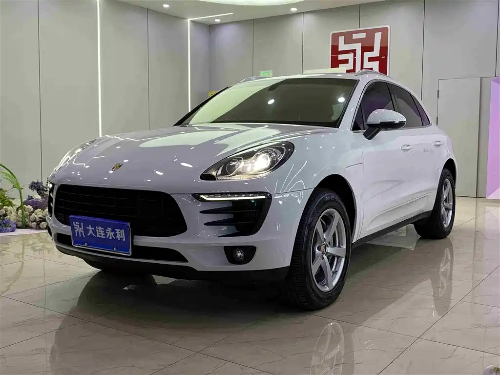 Porsche Macan 2017 — фото 1